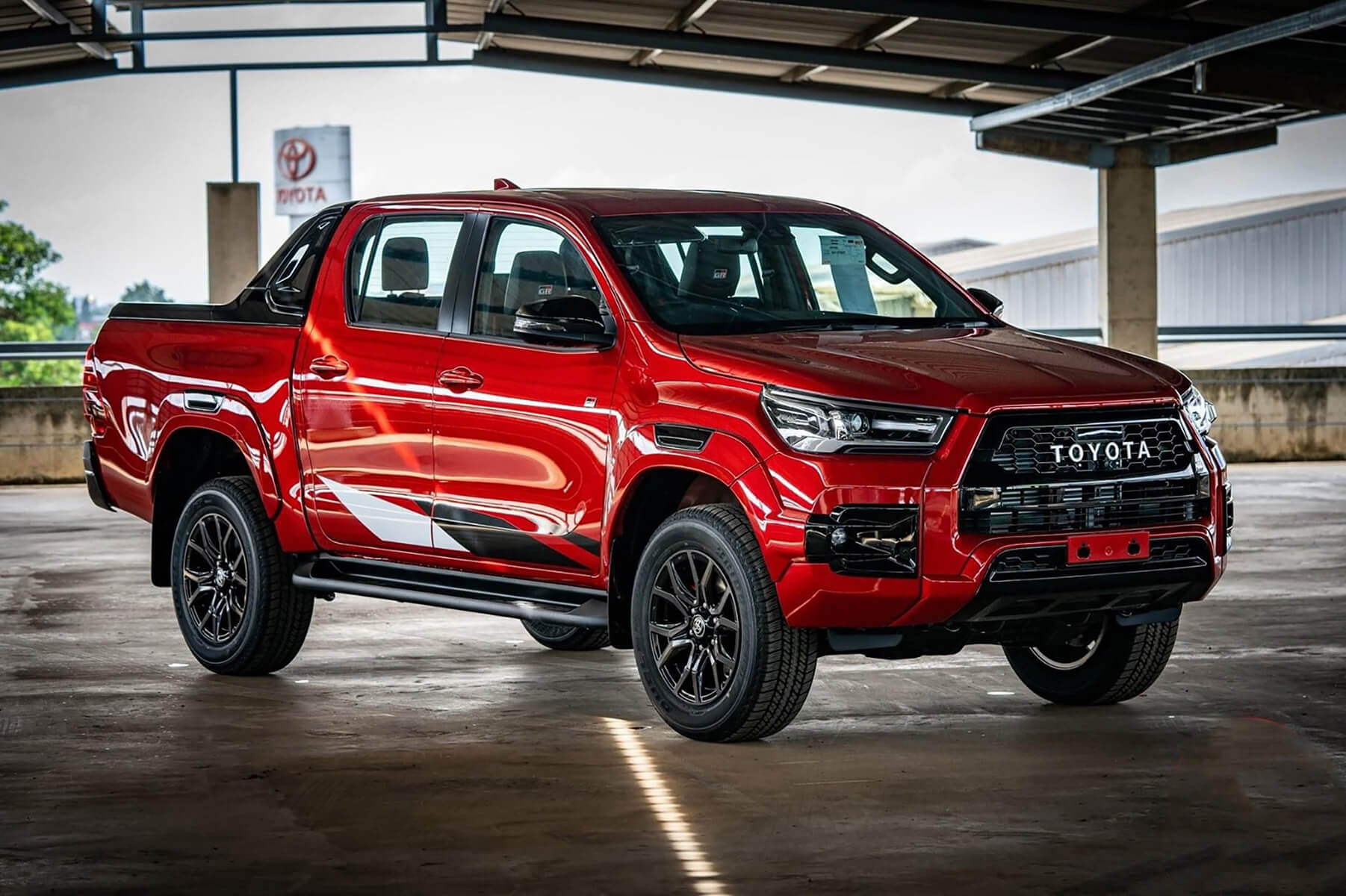 2022 RHD Toyota Hilux GR Sport double cab ( Pickup )  2.8 automatic 4×4 (No.560461)