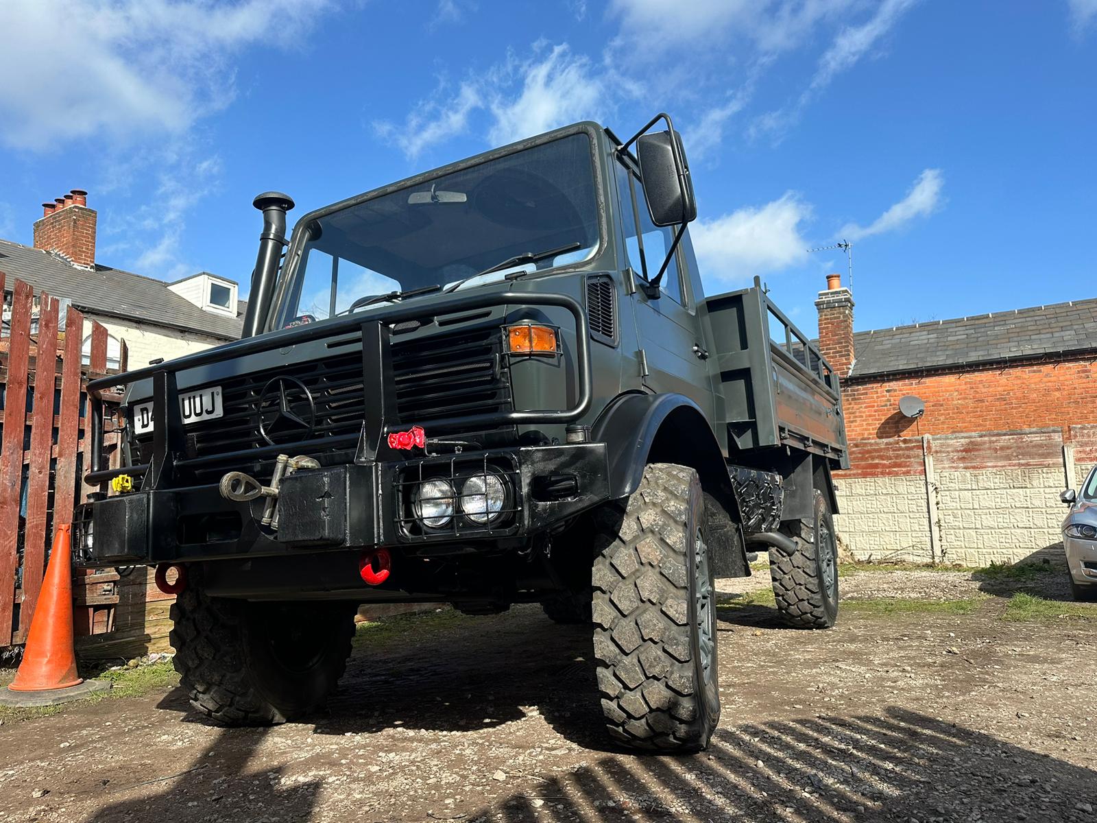 1986 MERCEDES BENZ UNIMOG U1300L  EX-ARMY (No.J0817)