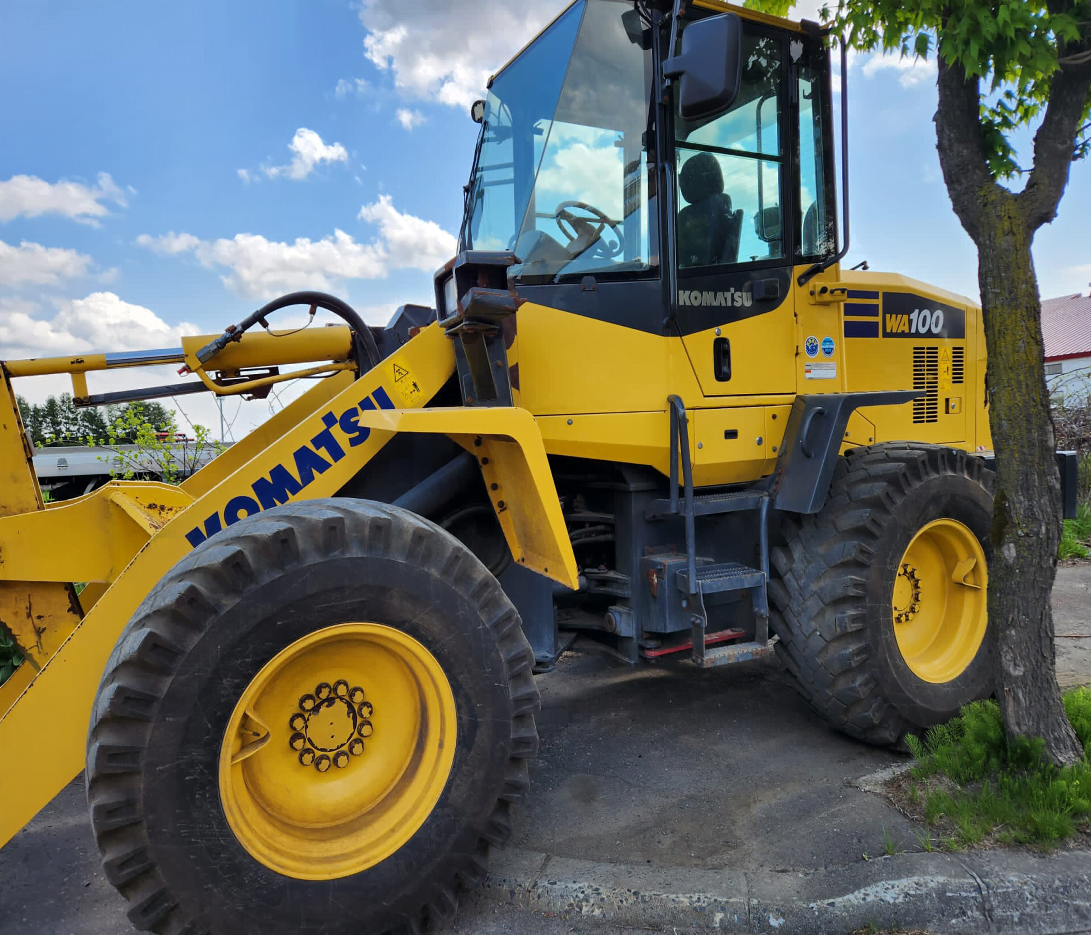 Komatsu WA100-7 Wheel Loader (No-J0706)