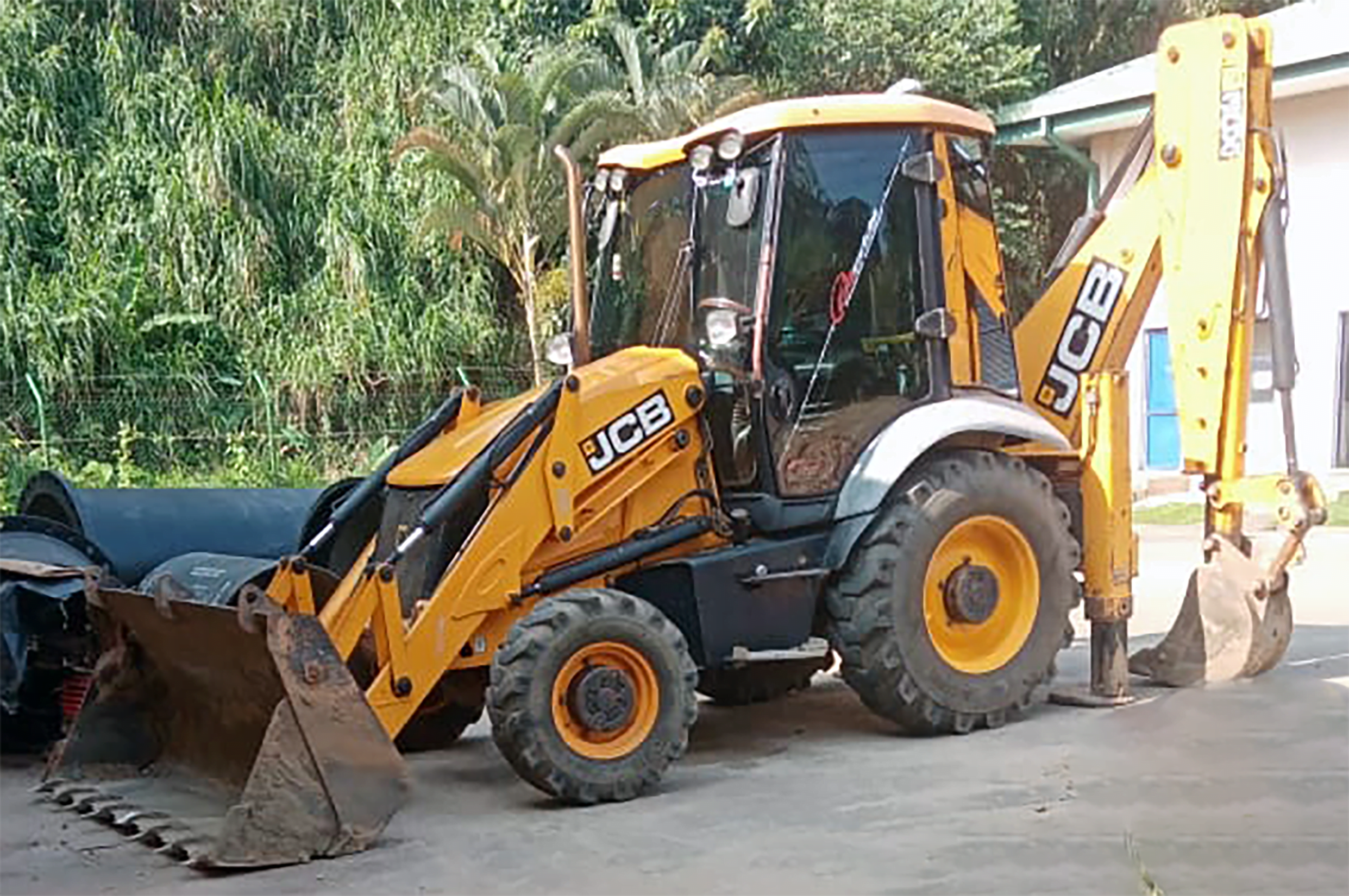 JCB 3CX BACKHOE LOADER (No.J0881)