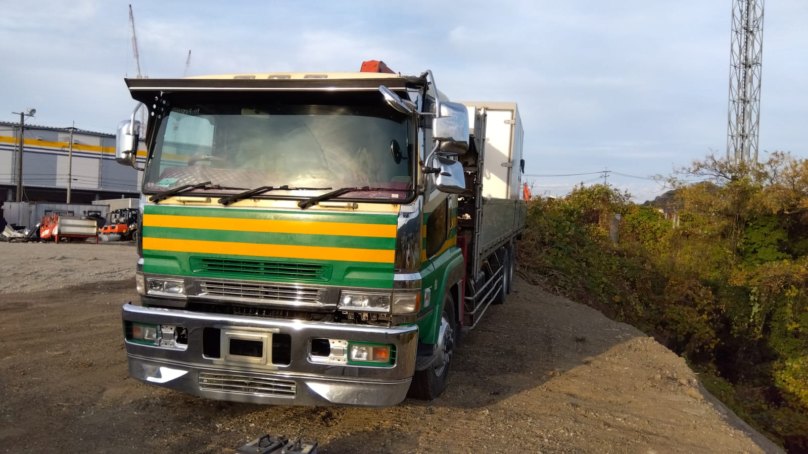 Mitsubishi Fuso Super Great FV510UZ3 Flatbed with Crane(No.J0903)