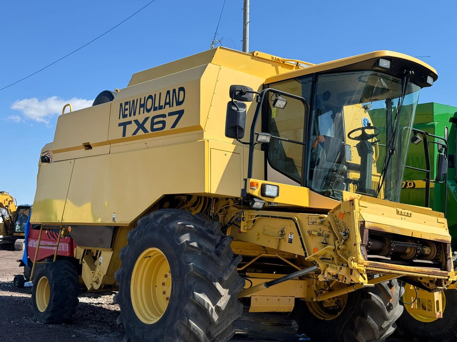 NEW HOLLAND TX67 COMBINE HARVESTER  (Two) (No.J0957)