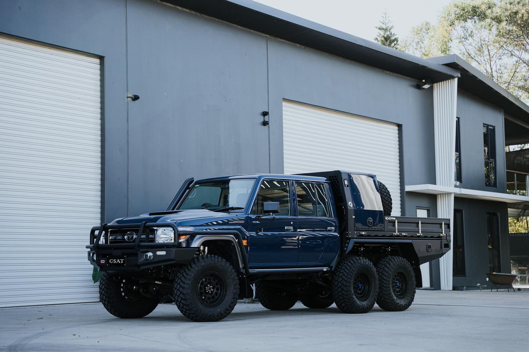 2023 Toyota Land Cruiser GXL Manual 4x4 Double Cab: Customized for Ultimate Adventure(No.960971)