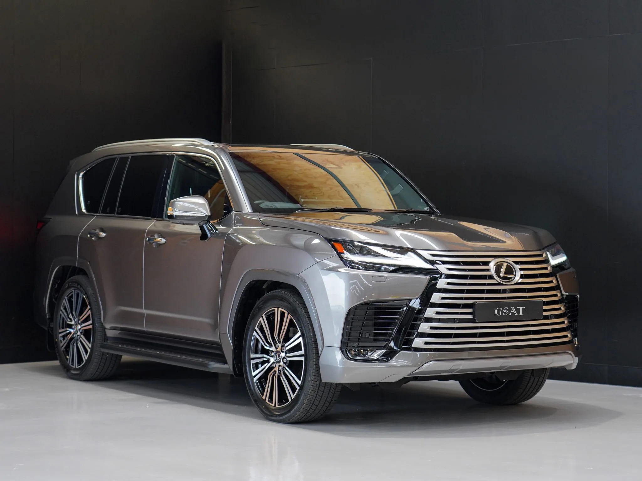 2025 Lexus LX 500d Limited 3.3DT 10AT 4WD 7 Seater Diesel