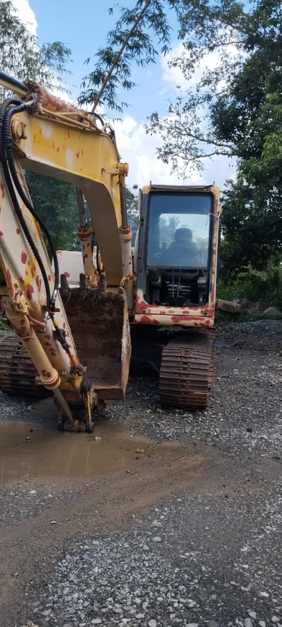 2003 Komatsu PC130-6K Excavator (No.J0922)
