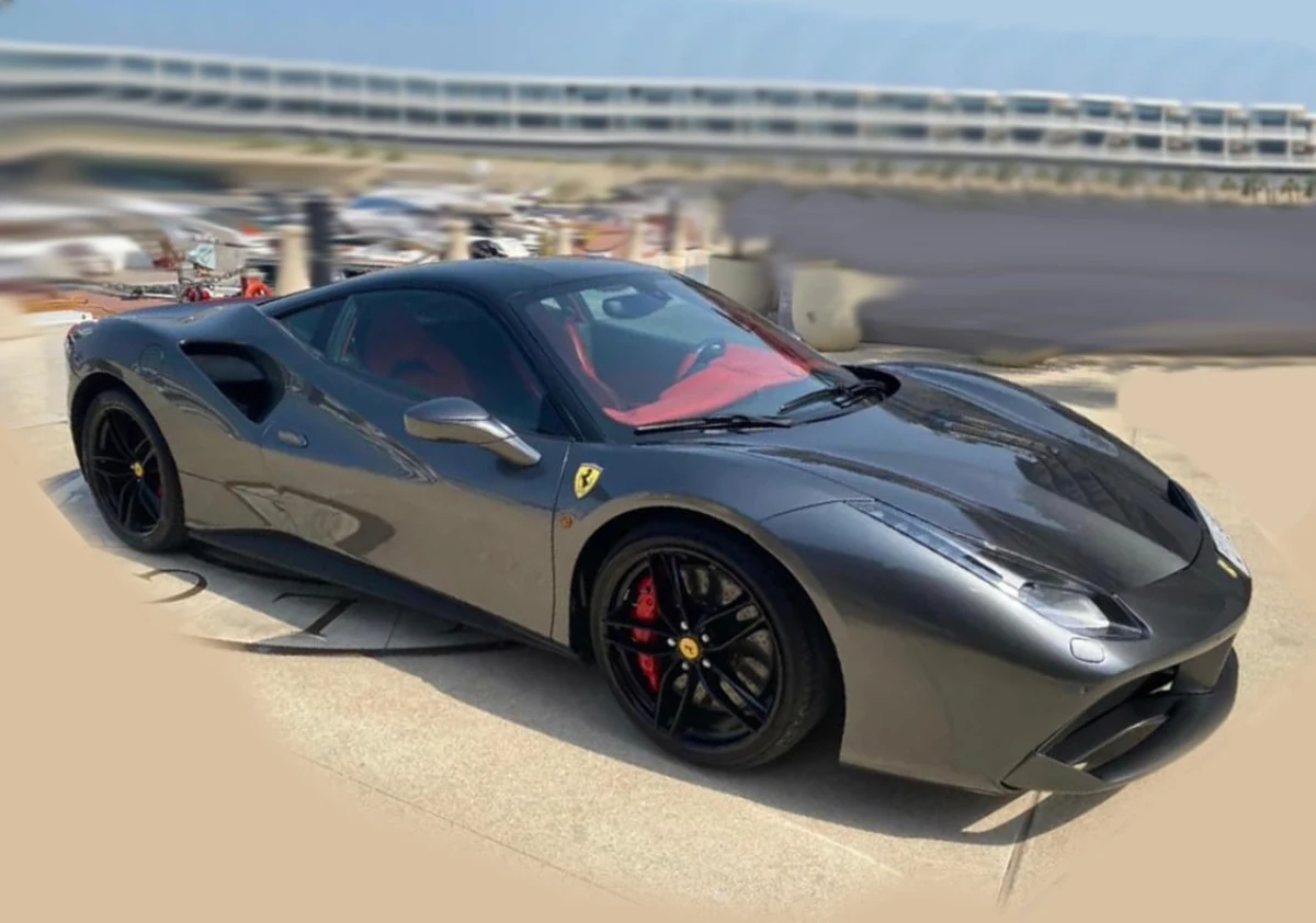 2016 Ferrari 488 GTB GCC Spec (No.J0540)