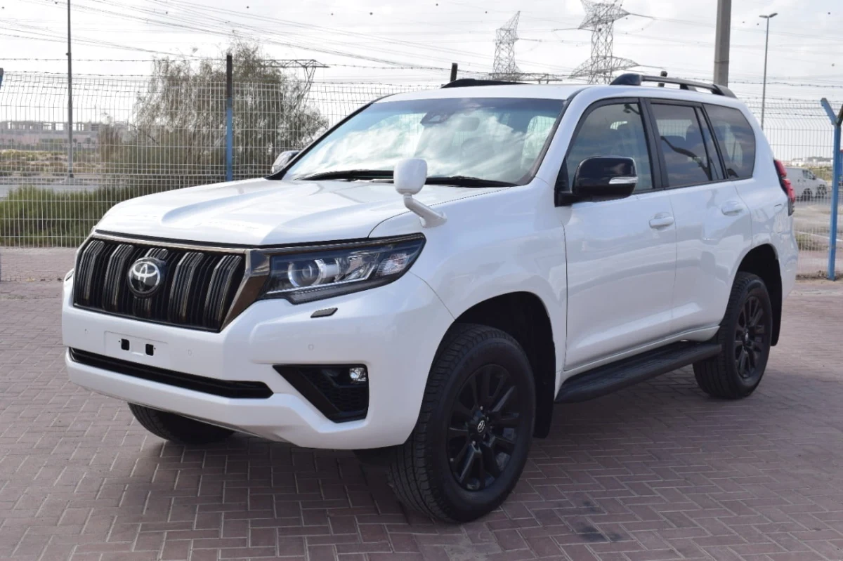 2022 Toyota Prado Petrol full option White (No.830782)