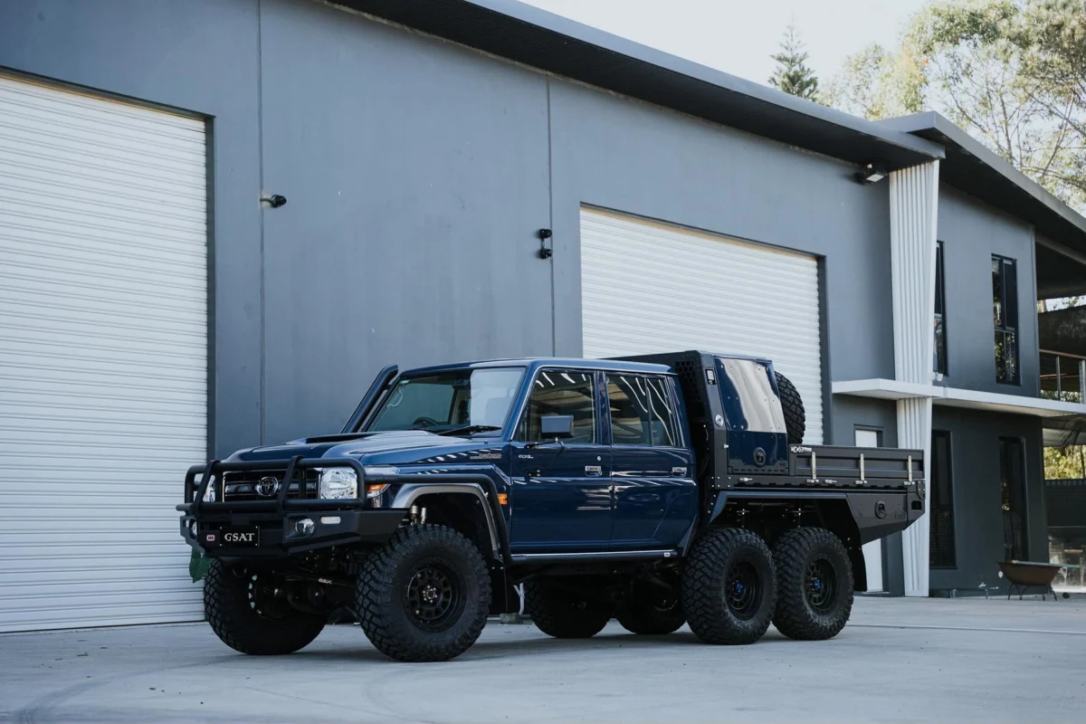 2023 Toyota Land Cruiser GXL Manual 4x4 Double Cab: Customized for Ultimate Adventure(No.960971)