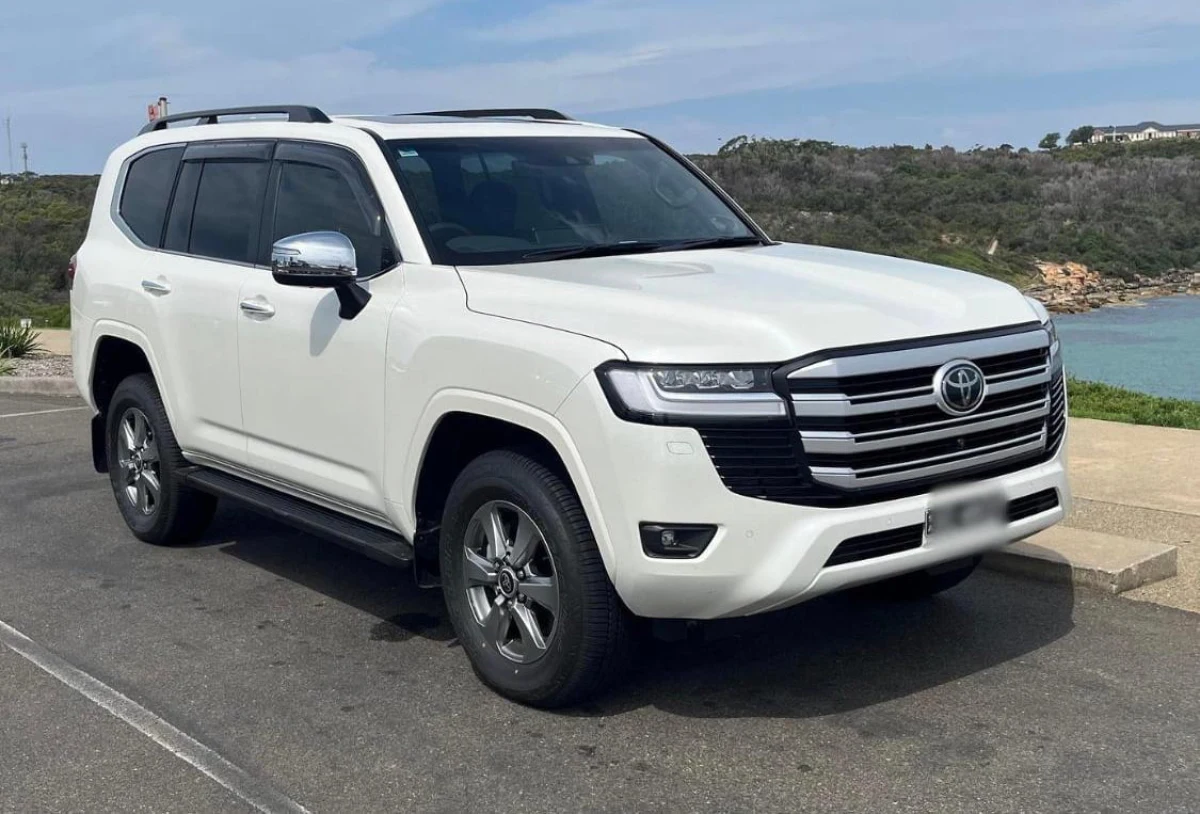 2025 Toyota LandCruiser Lc300 Sahara 7 seater(No.510805)