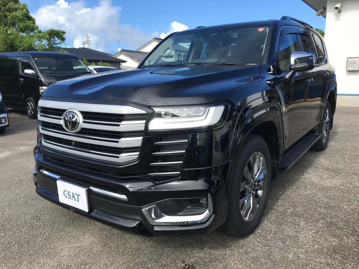 2025 Toyota Land Cruiser 300 ZX – BLACK