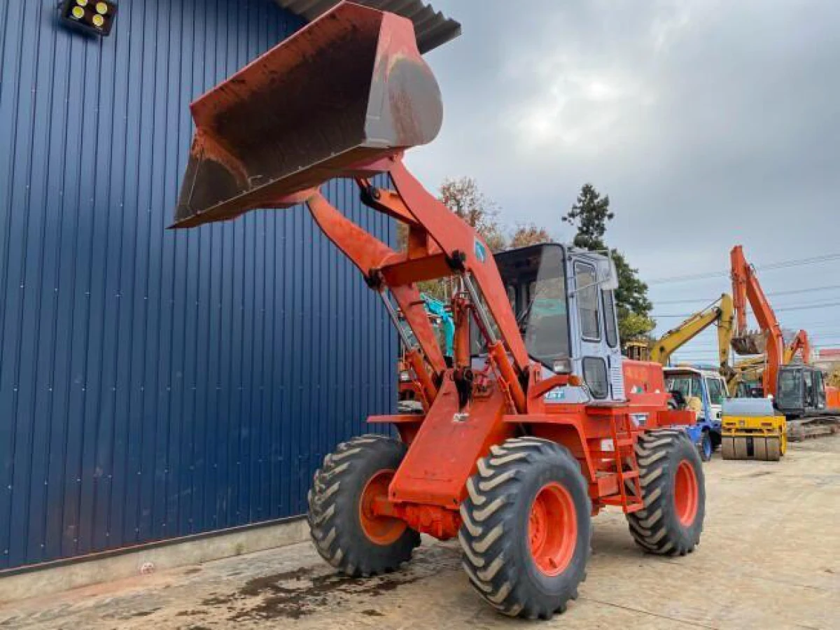 HITACHI LX70 Wheel Loader (No.J0927)