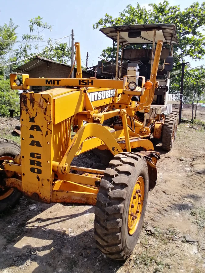Mitsubishi MG230  Motor Grader (N0-J0685)