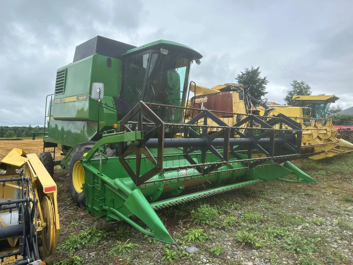 JOHN DEERE 1075 COMBINE HARVESTER (No.J0794)