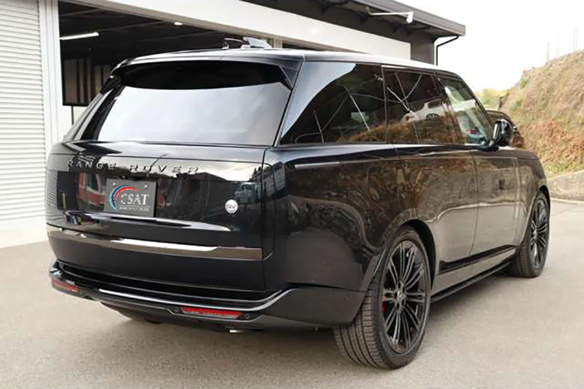 Land Rover Range Rover SV 4.4L P530 Standard Wheelbase 4WD with New Car -Black ( No-960681)