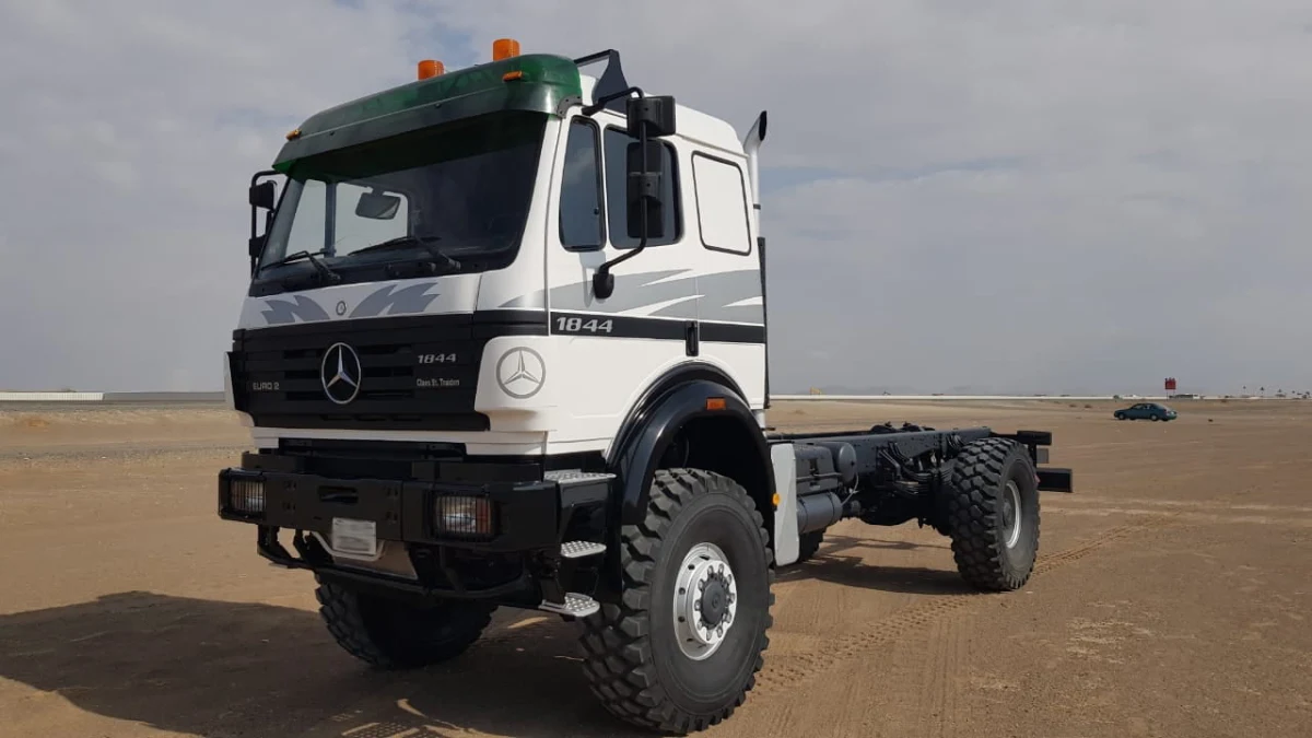 Mercedes-Benz 1844 truck, 4x4 (No.830799)