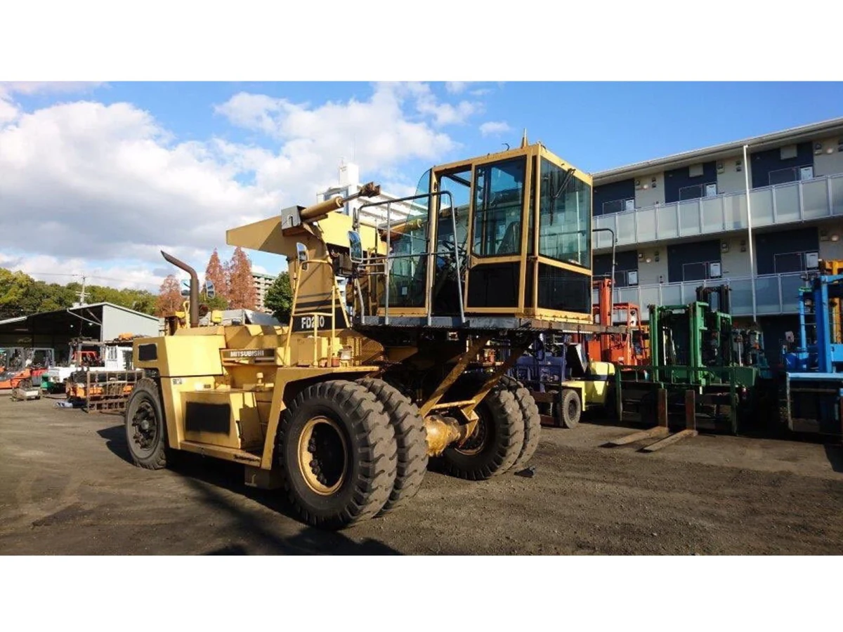 Mitsubishi FD210 Forklift (Max lift height 15300 mm)  (No.780608)