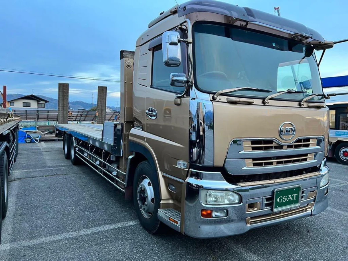 NISSAN UD SELFLOADER TRUCK (No.J0884)