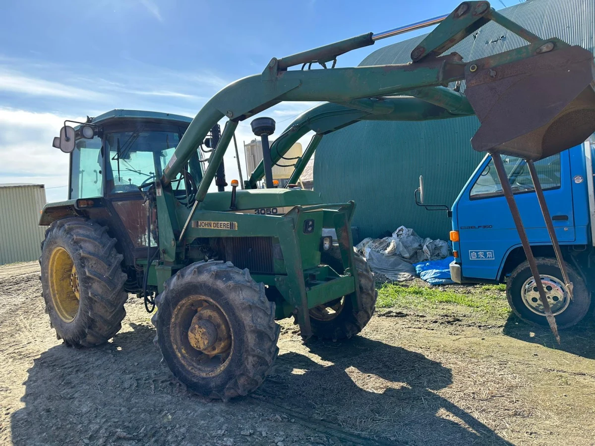 John Deere 3050 Tractor (No.J0846)