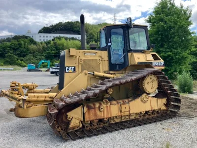  CATERPILLAR D5H BULLDOZER