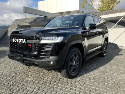 2023 TOYOTA LAND CRUISER 300 GR SPORT
