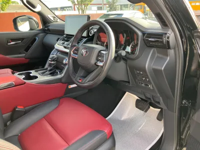 2023 TOYOTA LAND CRUISER 300 GR SPORT