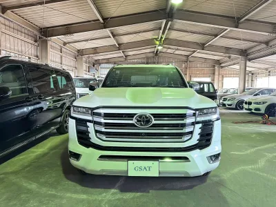 2025 Toyota Land Cruiser LC300 ZX
