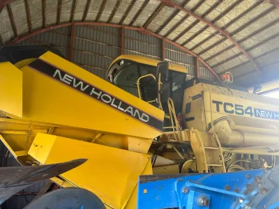 1995 NEW-HOLLAND TC54 (No.J0930)