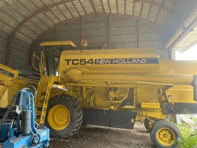 1996 NEW HOLLAND TC54 COMBINE HARVESTER (No.J0797)