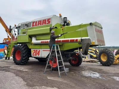 1998 CLAAS MEGA 204 DOMINATOR Harvester