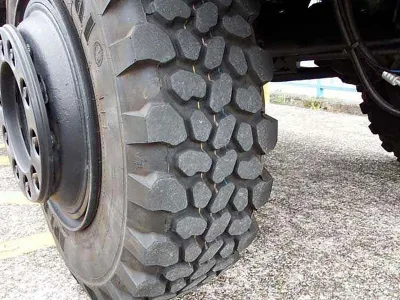 1999 Mercedes Unimog: The Off-Road King (No.J01002)