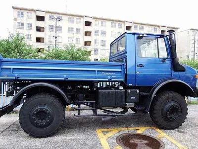 1999 Mercedes Unimog: The Off-Road King (No.J01002)