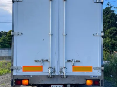 2003 Mitsubishi Fuso Fighter 4000kg Freezer Truck (No.J0758)