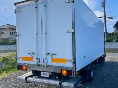 2003 Mitsubishi Fuso Fighter 4000kg Freezer Truck (No.J0758)