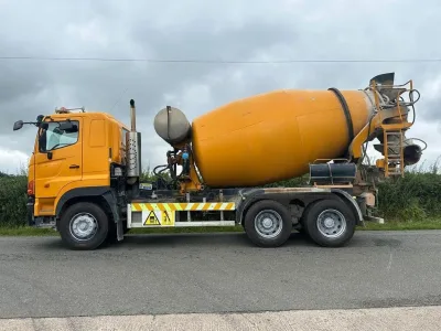 2005 Hino 700 Series FM700 6x4 Concrete Mixer Truck
