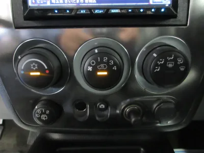 2008 Hummer H3 Luxury Sunroof / Black Leather / Navi / Cruise control / SUV (No.960801)