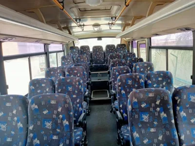 2009 Hyundai 6 cylinder long Bus with AC (No.830735)