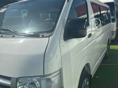 2010 Toyota Hiace 13 Seater Mini van (No.830813)