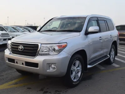 2014 Toyota land cruiser Sahara Silver (No.830752)