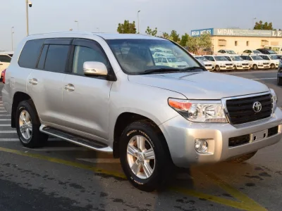 2014 Toyota land cruiser Sahara Silver (No.830752)
