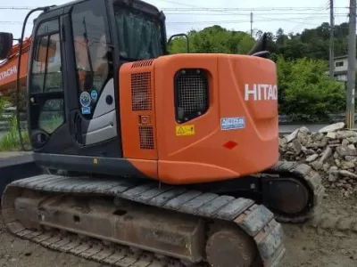 2015 HITACHI ZX 135 US EXCAVATOR (No.J0764)