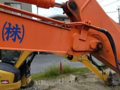 2015 HITACHI ZX 135 US EXCAVATOR (No.J0764)
