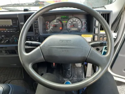 2001 Isuzu Giga large with crane KL-CYJ51W3 (No.920769)