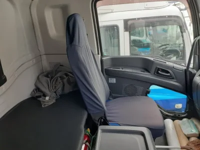 2016 Isuzu Giga large Aluminium wing body truck QPG-CYL77B (No.920772)