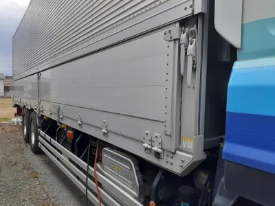 2016 Isuzu Giga large Aluminium wing body truck QPG-CYL77B (No.920772)