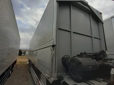 2016 Isuzu Giga large Aluminium wing body truck QPG-CYL77B (No.920772)