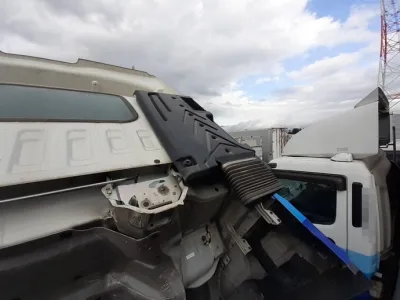 2016 Isuzu Giga large Aluminium wing body truck QPG-CYL77B (No.920772)