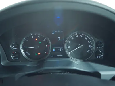 2016 Toyota Land Cruiser 200 4.6 ZX  (No.960826)