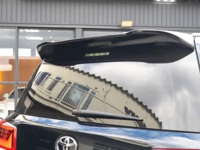 2016 Toyota Land Cruiser 200 GXR Left Handle V8 Diesel