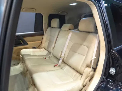 2016 Toyota Land Cruiser 200 GXR Left Handle V8 Diesel
