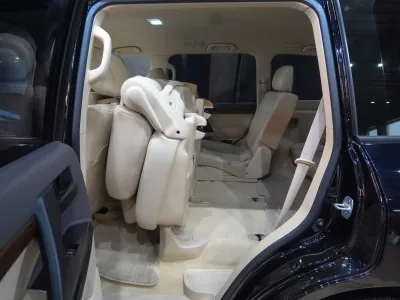 2016 Toyota Land Cruiser 200 GXR Left Handle V8 Diesel